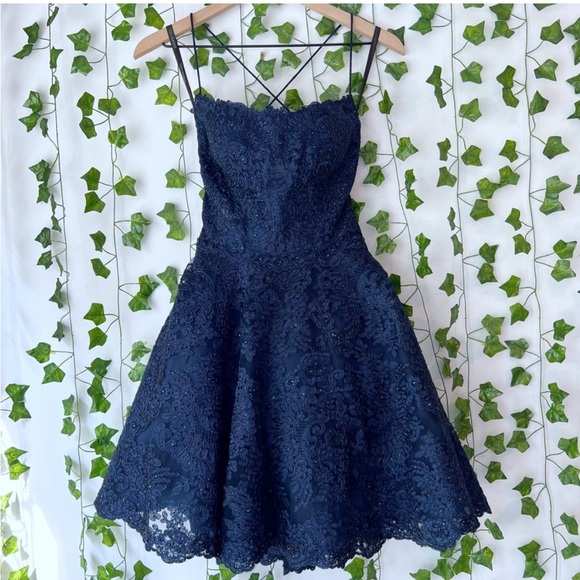 NWT Women's Sherri Hill Navy Blue Floral Homecoming Backless Mini Dress